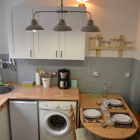 La Petite Maison Des Halles Тур Экстерьер фото